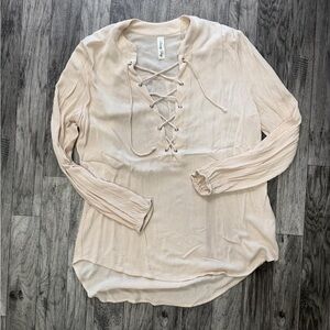 Chic Lace-Up Blouse in Cream